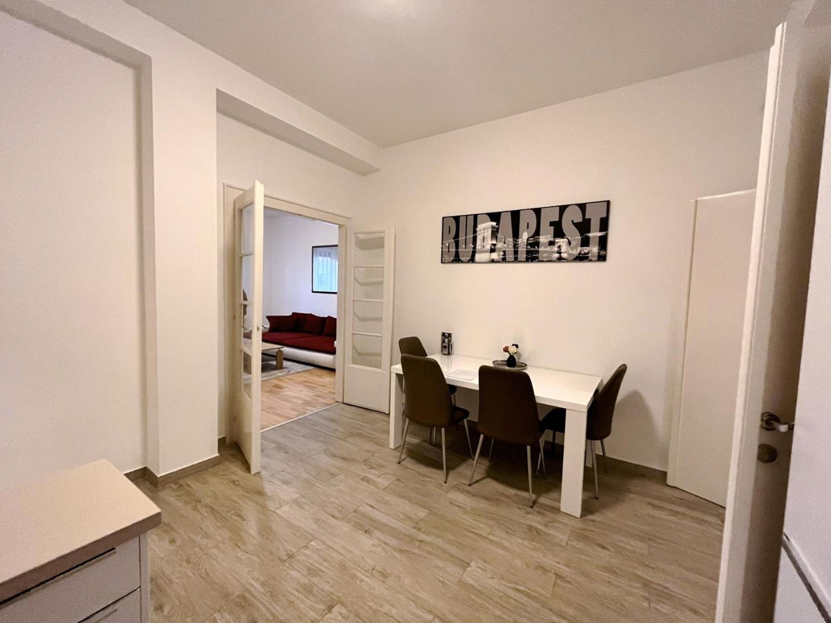 Boutique Family Apartment In The Heart Of City Budapeste Exterior foto